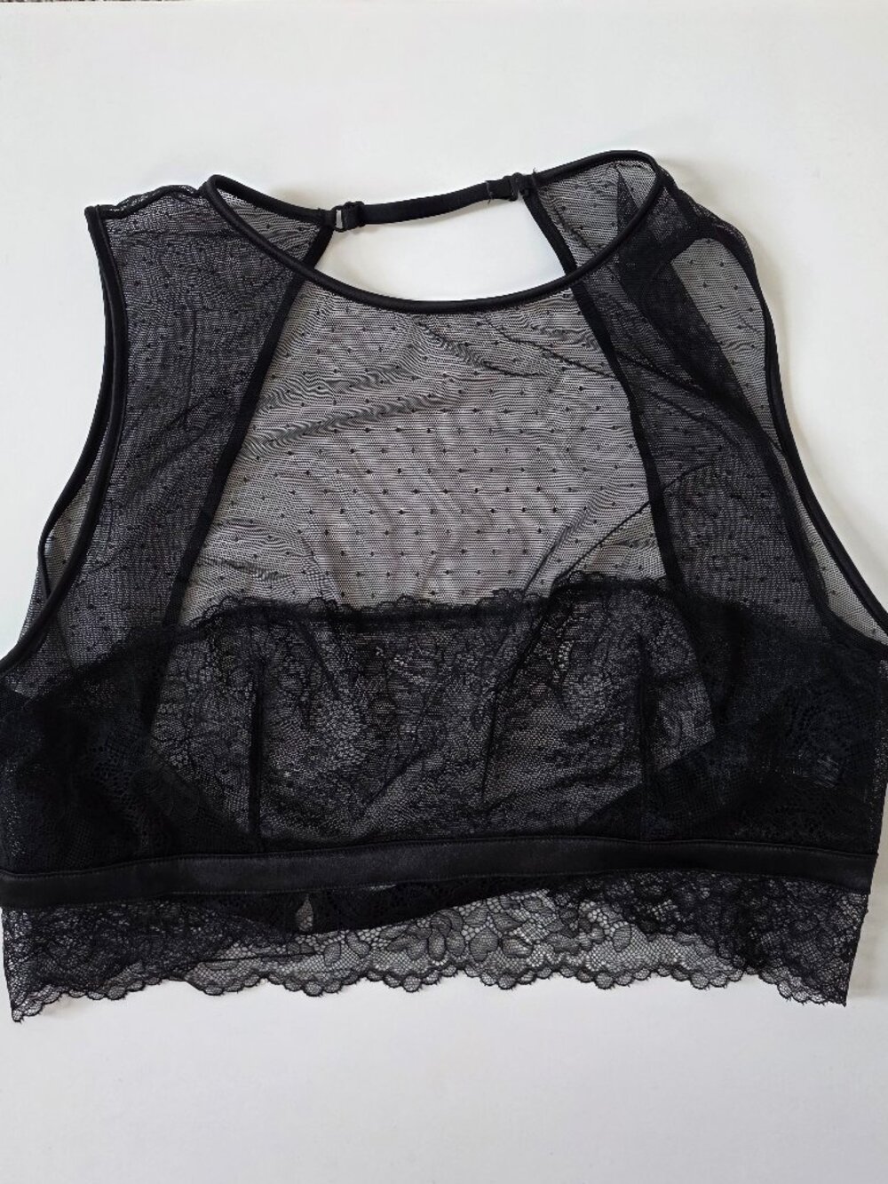 H&M Black High Neck Lace Bralette - Size 10